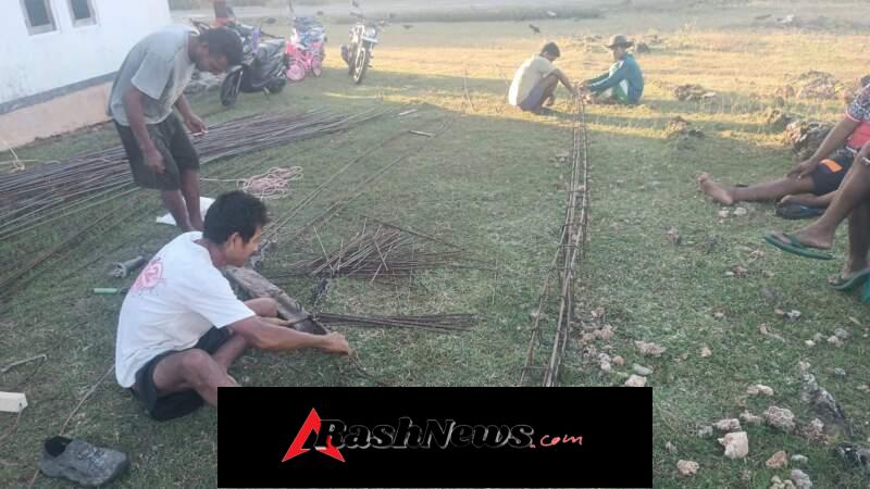 Pengawasan Pembangunan KDKMP Oelolot Terus Dilakukan Babinsa Koramil Batutua
