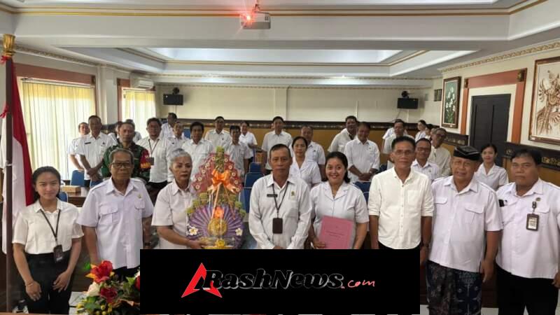 Pisah Sambut Kasi Pelayanan Pemecutan Kelod Penuh Kebersamaan