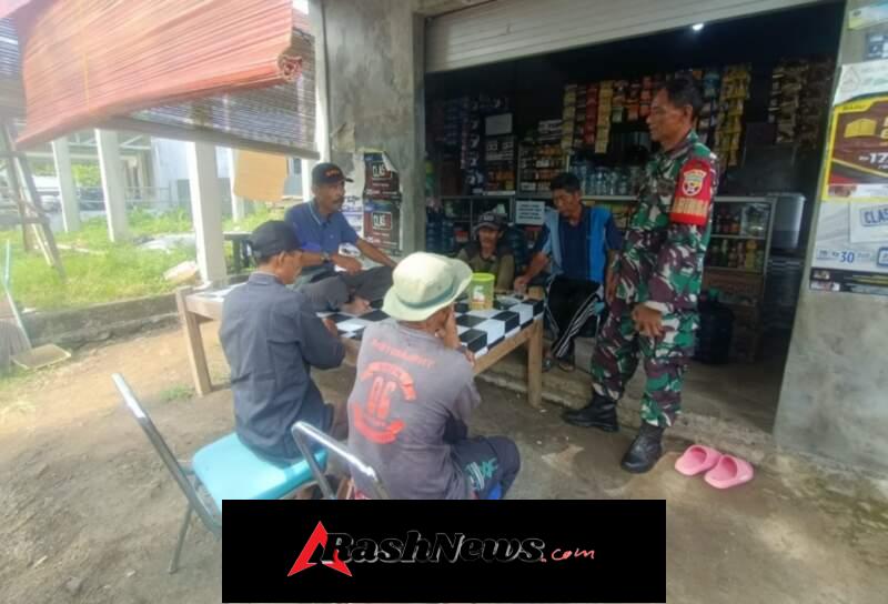 TNI/Babinsa Bangun Kepercayaan Masyarakat Lewat Komunikasi Sosial