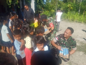 TNI Hadir Bantu Kesehatan Masyarakat Rote Ndao