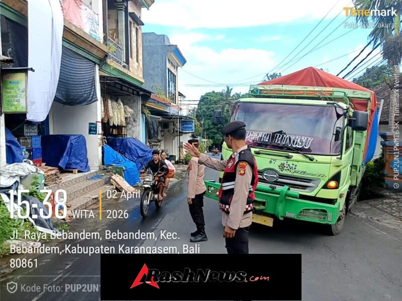Truk Bermuatan Gula Mundur dan Hantam Tembok SDN 1 Bebandem, Kerugian Capai Jutaan Rupiah
