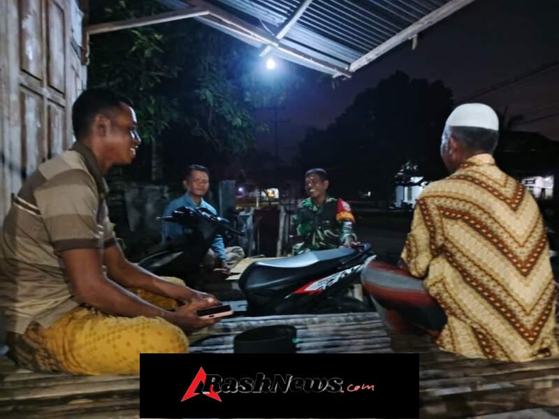 Sinergi Babinsa dan Karang Taruna, Ronda Malam di Mumbu Berjalan Aman dan Kondusif