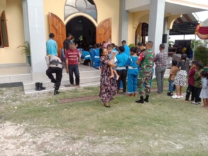 Ratusan Umat Hadiri Misa di Paroki Manusak
