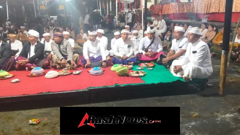 Kapolsek Kintamani Hadiri Pengukuhan Bendesa dan Prajuru Desa Adat Kintamani, Perkuat Sinergi Pelestarian Adat dan Kamtibmas