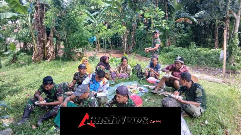 Di Balik Jembatan Garuda, Tumbuh Keakraban TNI dan Warga