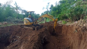 Penggalian Pondasi Jembatan Garuda Menggunakan Ekskavator Tandai Awal Proyek Strategis
