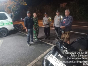 Polsek Selat Laksanakan Blue Light Patrol untuk Tingkatkan Keamanan Wilayah