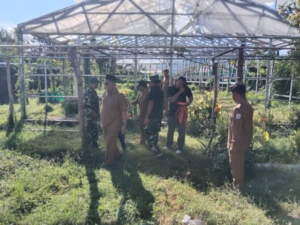 Dukung Ekonomi Warga, Babinsa Goa Ukur Lahan Pembangunan Koperasi