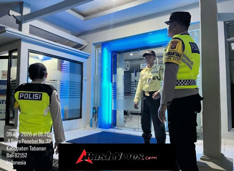 Antisipasi Gangguan Kamtibmas Polsek Penebel Patroli Subuh