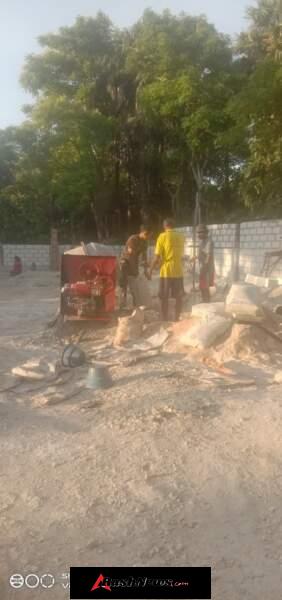 Pemantauan Babinsa Terkait Pengecoran Kolom dan Penerimaan Batu Bata di Desa Oeleka