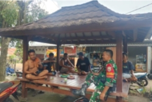 Komsos Babinsa Dorong Masyarakat Ciptakan Lingkungan Aman dan Kondusif