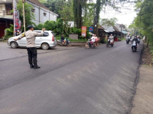 Kapolsek Payangan Cek Langsung PH Pagi, Pastikan Kelancaran Lalu Lintas dan Disiplin Personel