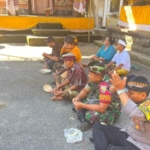 Pemdes Tohpati Serahkan Punia, Aparat TNI Dan Polri Hadir Mendampingi