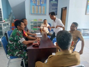 Komsos Babinsa Meraran Berjalan Aman dan Lancar, Warga Sambut Positif