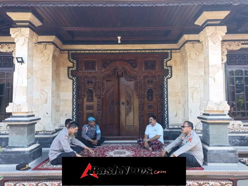Kapolsek Marga Sambangi Bendesa Adat Adeng