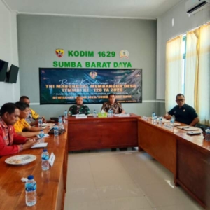 Dandim 1629/SBD Gelar Vicon dengan Aster Kasad, Bahas Kesiapan TMMD ke-128 di Desa Umbu Wango