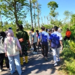 Desa Sepit Bersolek, Danramil Keruak Turun Langsung Pimpin Persiapan Lomba