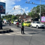 Polsek Abiansemal Maksimalkan Pengaturan Lalu Lintas Sore Hari, Ciptakan Arus Kendaraan Lancar & Aman