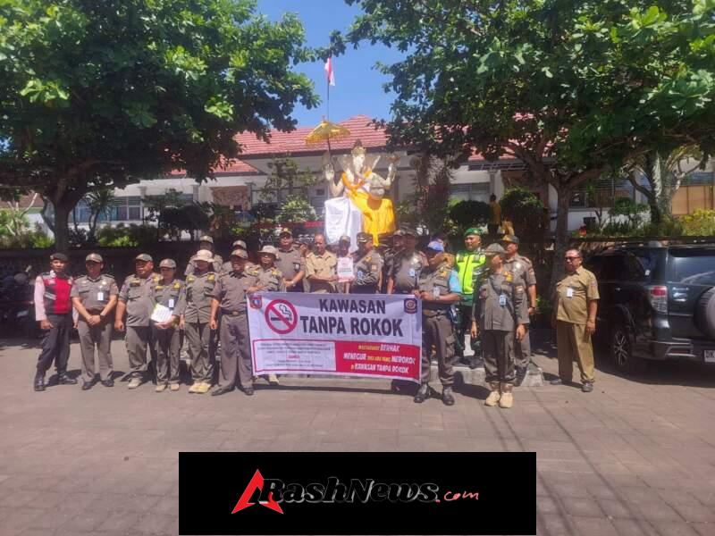 Anggota Koramil 1623-01/Karangasem Ikuti Patroli Gabungan Penegakan Kawasan Tanpa Rokok di Kecamatan Karangasem