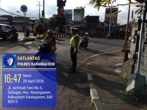 Laksanakan Pos Sore, Personil Lantas Laksanakan Gatur di Ktl 1 Subagan