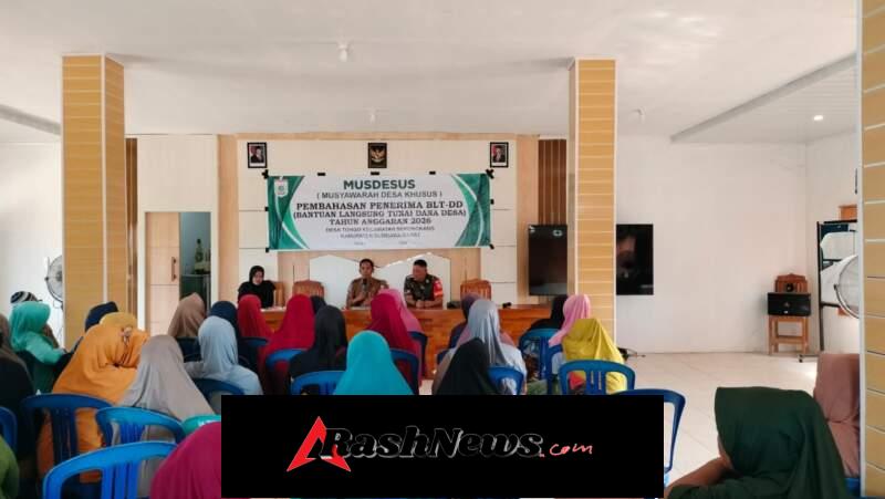 Penyaluran Beras dan Minyak Goreng di Desa Tongo Berjalan Lancar, Babinsa Turun Dampingi