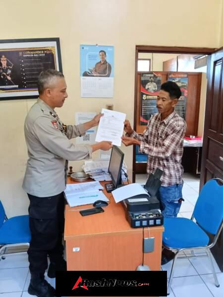 Pelayanan SPKT Polsek Baturiti Bantu Warga Buat Laporan Kehilangan Buku Tabungan
