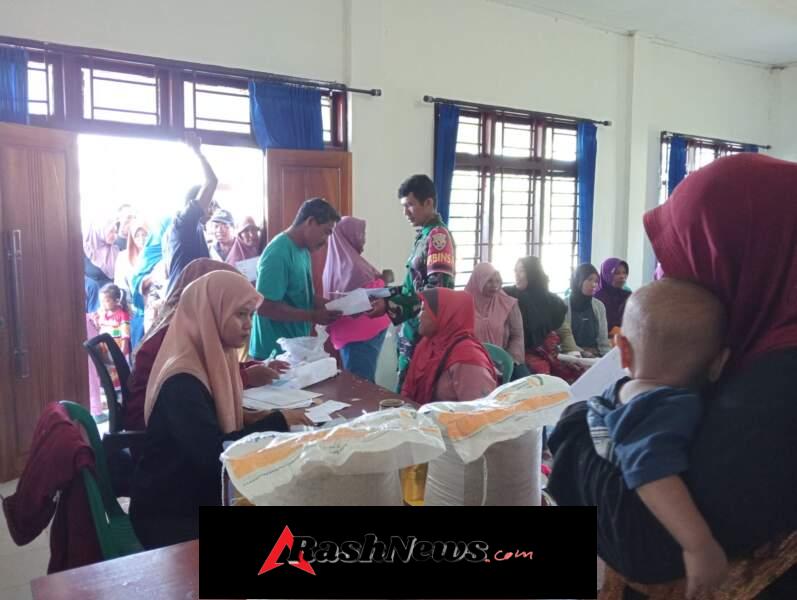 Penyaluran Beras dan Minyak Goreng di Talonang Baru Berjalan Lancar dan Aman