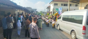 Bhabinkamtibmas Desa Kampung Kusamba Amankan Pembukaan MTQ ke-XXXI Tingkat Kabupaten Klungkung