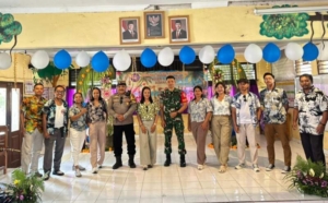 Bhabinkamtibmas dan Babinsa Singakerta Menghadiri Acara HUT Sekolah SD Negeri 6 Singakerta Menjalin Sinergitas Dengan Siswa