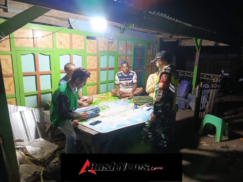 Babinsa Koramil Wawo Gencarkan Patroli Malam, Jaga Stabilitas Kamtibmas