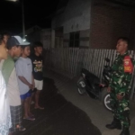 Babinsa Poja Gelar Patroli Siskamling, Antisipasi Gangguan Kamtibmas