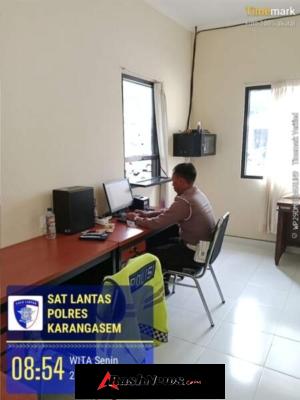 Pelayanan Samsat Drive Thru Polres Karangasem