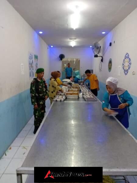 Pembagian Makan Bergizi Gratis Capai 2.443 Paket di Desa Parangina 2