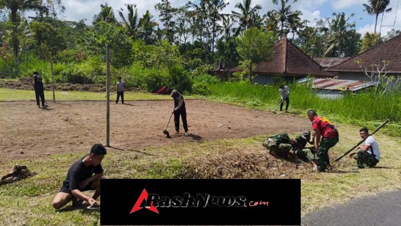 Progres pembuatan lapangan voly Satgas TMMD ke – 128 Kodim 1623/Karangasem sudah mencapai 40 persen