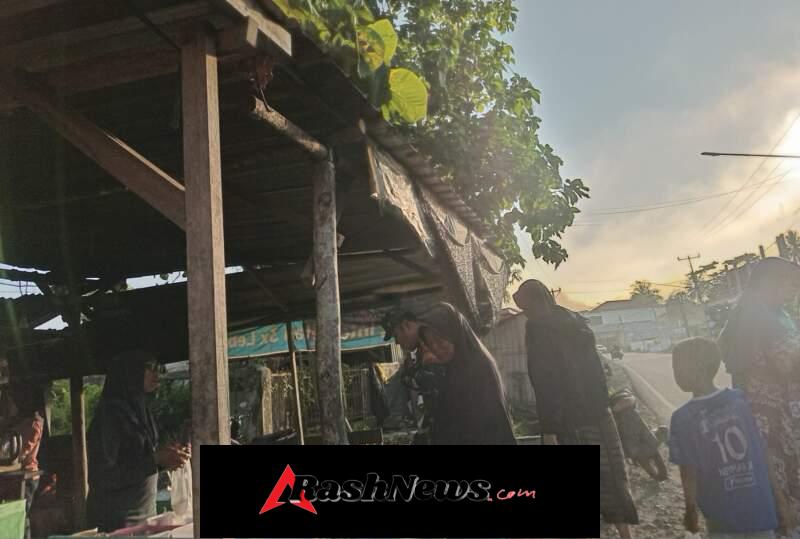 Babinsa Seteluk Tengah Gelar Komsos, Ajak Warga Peduli Kesehatan