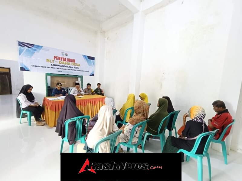 Babinsa Maluk Dampingi Penyaluran BLT Dana Desa Tahun Anggaran 2026