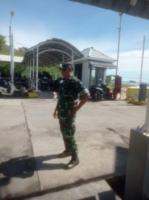 Koramil 1628-04/Poto Tano Laksanakan PAM Objek Vital di Pelabuhan Poto Tano