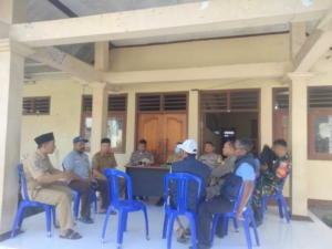Babinsa Tembeng Putik Pantau Satgas LPG Demi Distribusi yang Adil dan Tepat Sasaran