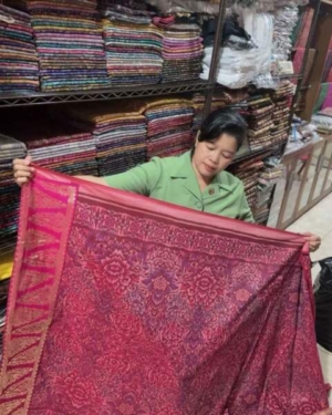 Menenun Napas Bali untuk Indonesia”: Jegeg Tri Busana, Inovasi Wastra Persit Kodam IX/Udayana Siap Memukau Ajang PERSIT BISA 2 di Jakarta