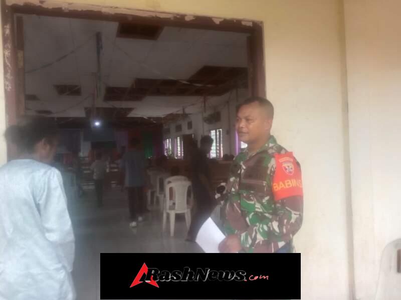 Kebersamaan Babinsa dan Jemaat Warnai Kebaktian Oelamopu