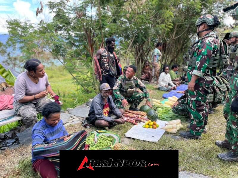 Menguatkan Ekonomi Mama Papua, Satgas Yonif 743/PSY Borong Hasil Kebun dalam Program Belanja Kasih