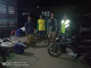 Sinergi TNI dan Masyarakat, Patroli Malam Jaga Orong Telu Tetap Aman