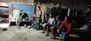 TNI Hadir di Tengah Masyarakat, Patroli Malam Posramil Plampang Ciptakan Situasi Kondusif
