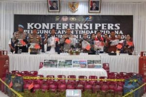 “Polres Karangasem Bongkar Sindikat Oplosan Gas Antar-Provinsi: 10 Tersangka Diciduk, Negara Rugi Ratusan Juta!”