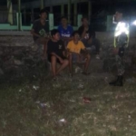 Ciptakan Rasa Aman dan Nyaman, Koramil Ropang Hadir Menyapa Warga di Malam Hari