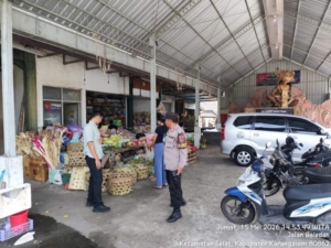 Polsek Selat Gelar Patroli untuk Jaga Keamanan Wilayah