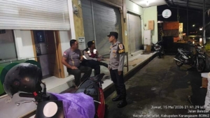 Polsek Selat Laksanakan Blue Light Patrol untuk Tingkatkan Keamanan Wilayah