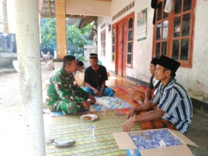 Silaturahmi Babinsa Golong Perkuat Sinergi Keamanan Dengan Masyarakat