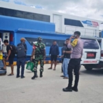 Babinsa Koramil Baa Pastikan Aktivitas Pelabuhan Ba’a Berjalan Aman dan Lancar