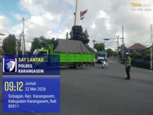 Agar Terciptanya Kelancaran Lalu Lintas Personil Lantas Melaksanakan Penjagaaan Dan Pengaturan di Ktl 2